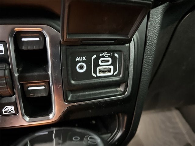 2021 Jeep Wrangler Unlimited Sahara Altitude 4x4