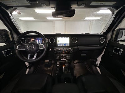 2022 Jeep Wrangler Unlimited Sahara Altitude 4x4