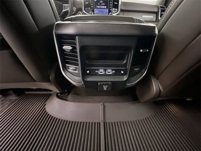 2025 RAM 1500 Laramie Crew Cab 4x4 5'7" Box