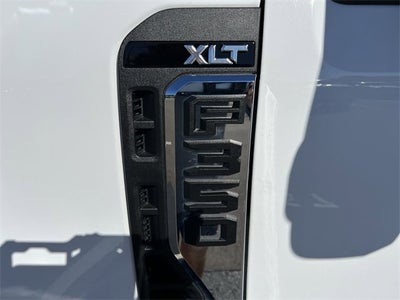 2025 Ford Super Duty F-350 SRW XL