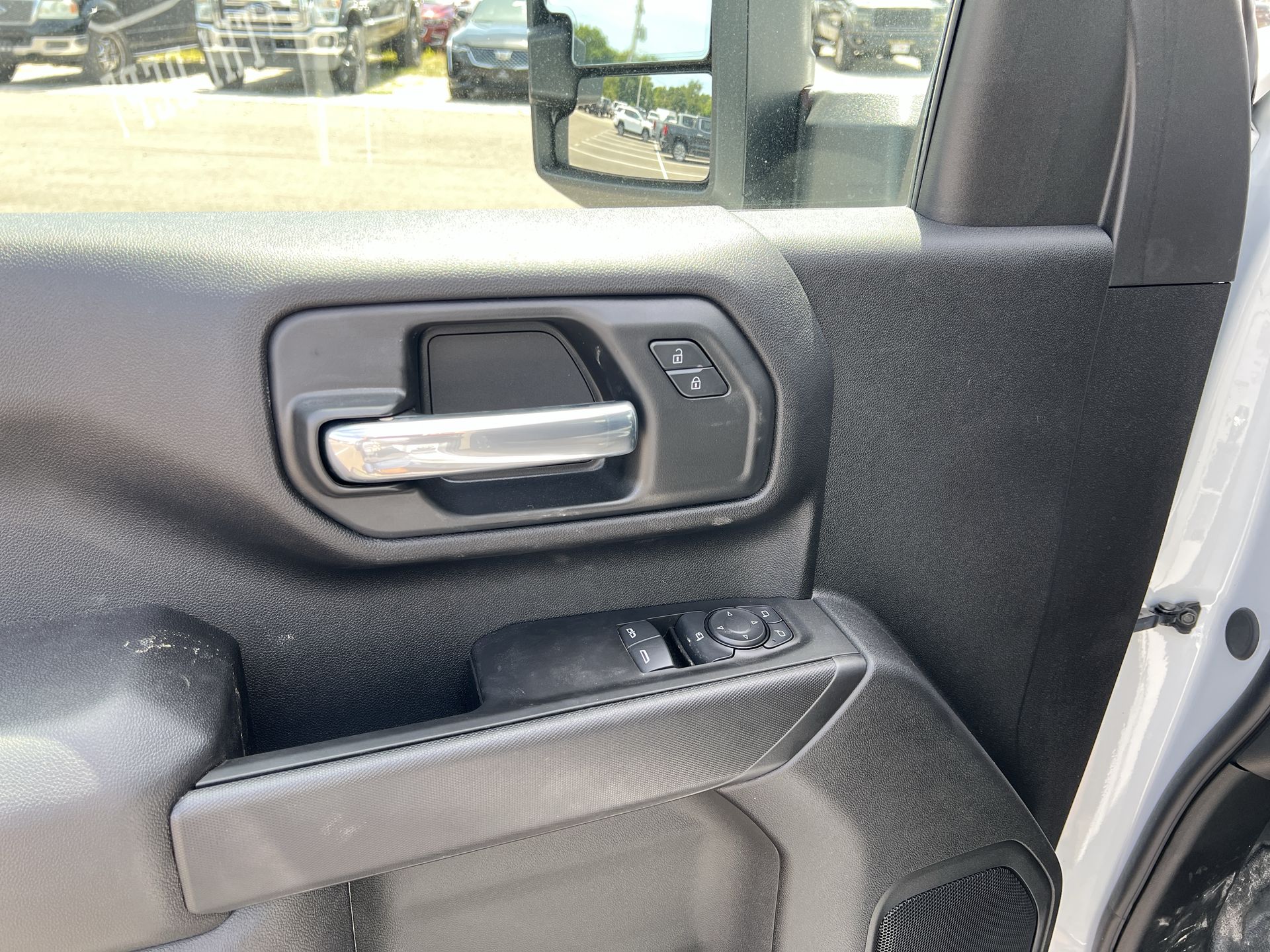 2025 Chevrolet Silverado 3500 HD Chassis Cab Work Truck