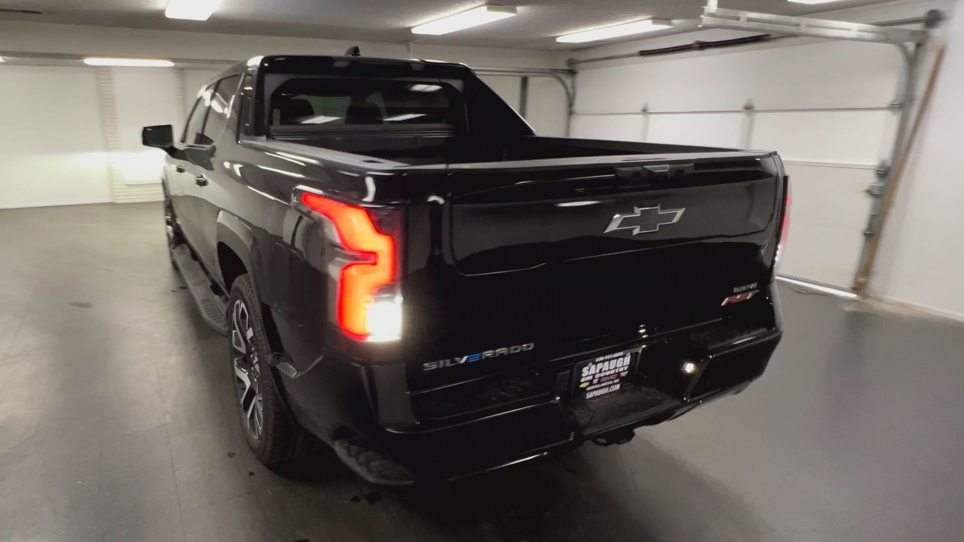 2025 Chevrolet Silverado EV RST - Max Range