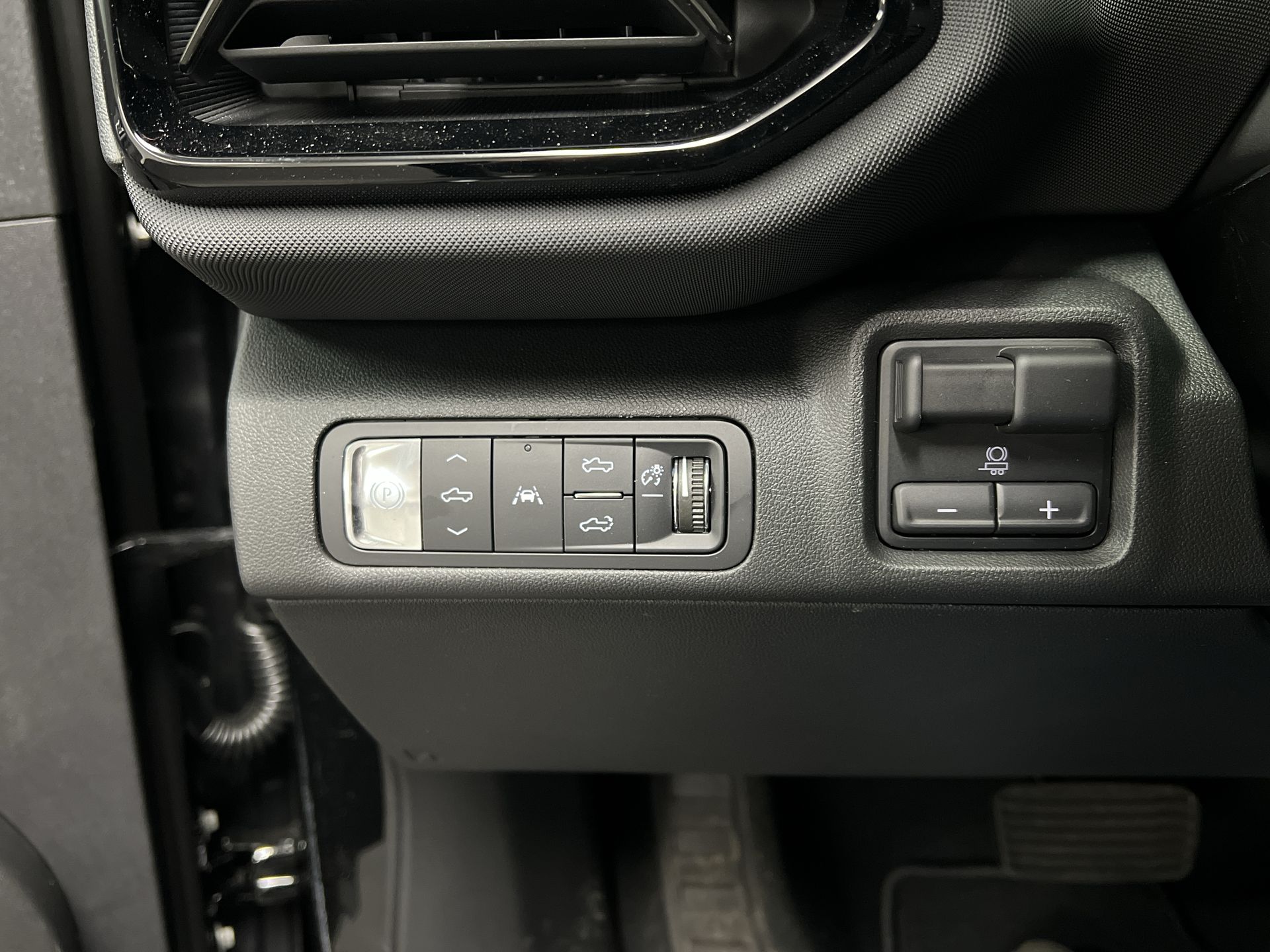 2025 Chevrolet Silverado EV RST - Max Range