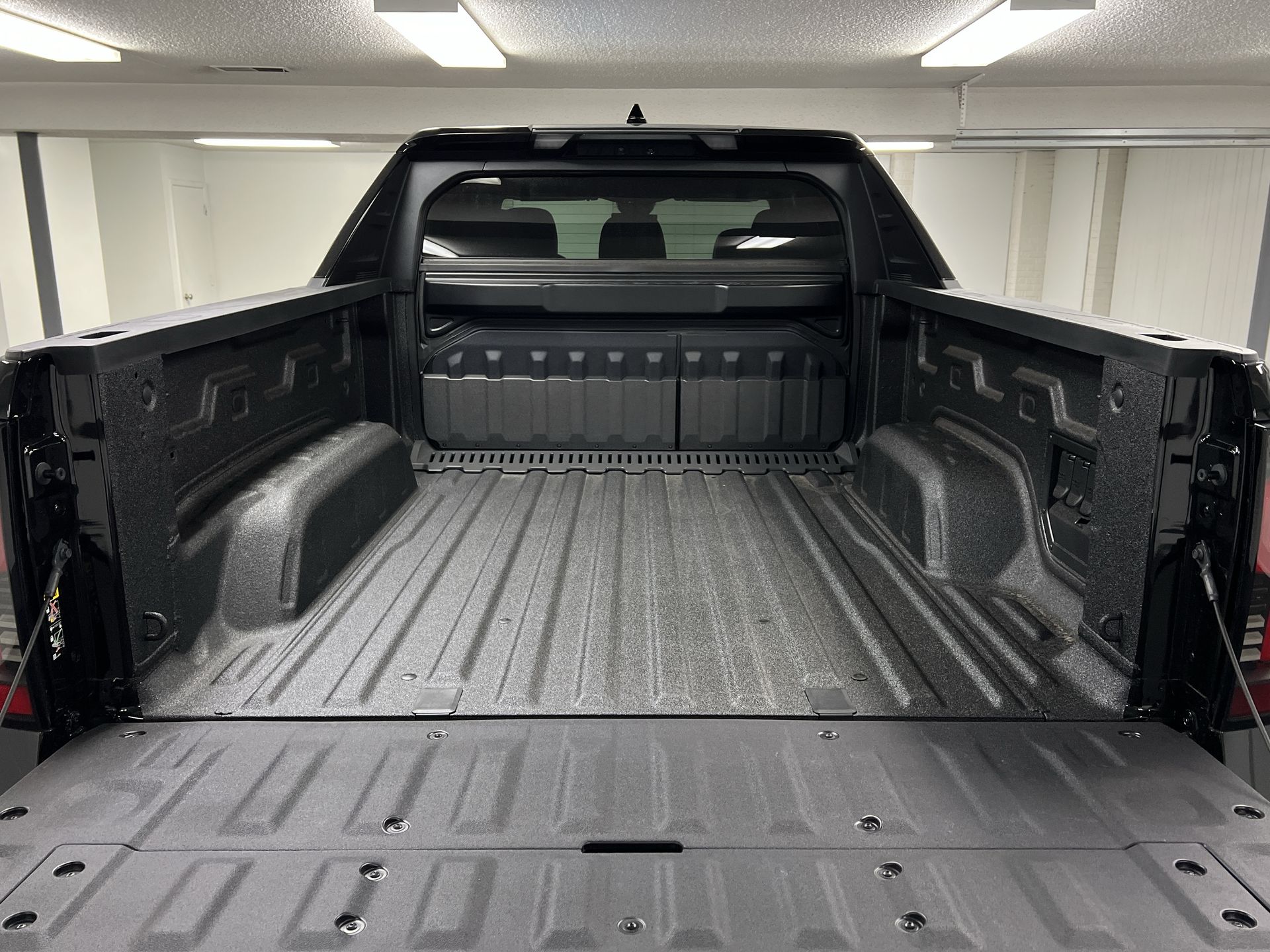 2025 Chevrolet Silverado EV RST - Max Range