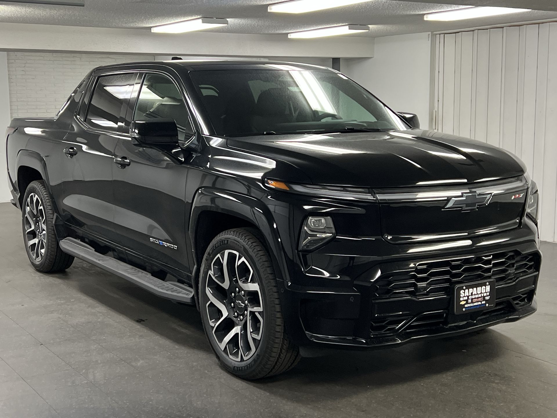 2025 Chevrolet Silverado EV RST - Max Range