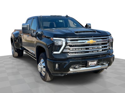 2025 Chevrolet Silverado 3500 HD High Country