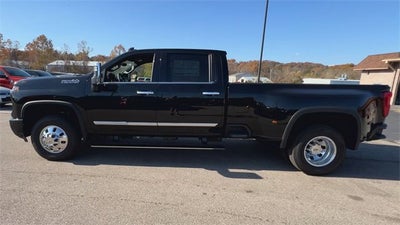 2025 Chevrolet Silverado 3500 HD High Country
