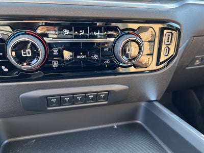 2025 Chevrolet Silverado 3500 HD High Country