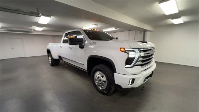 2024 Chevrolet Silverado 3500 HD High Country DRW