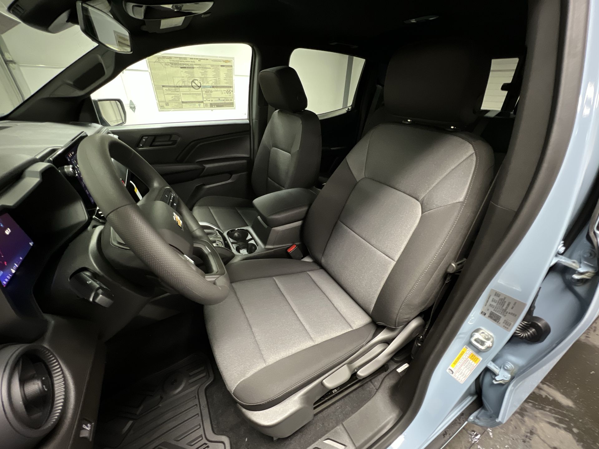 2025 Chevrolet Colorado WT/LT