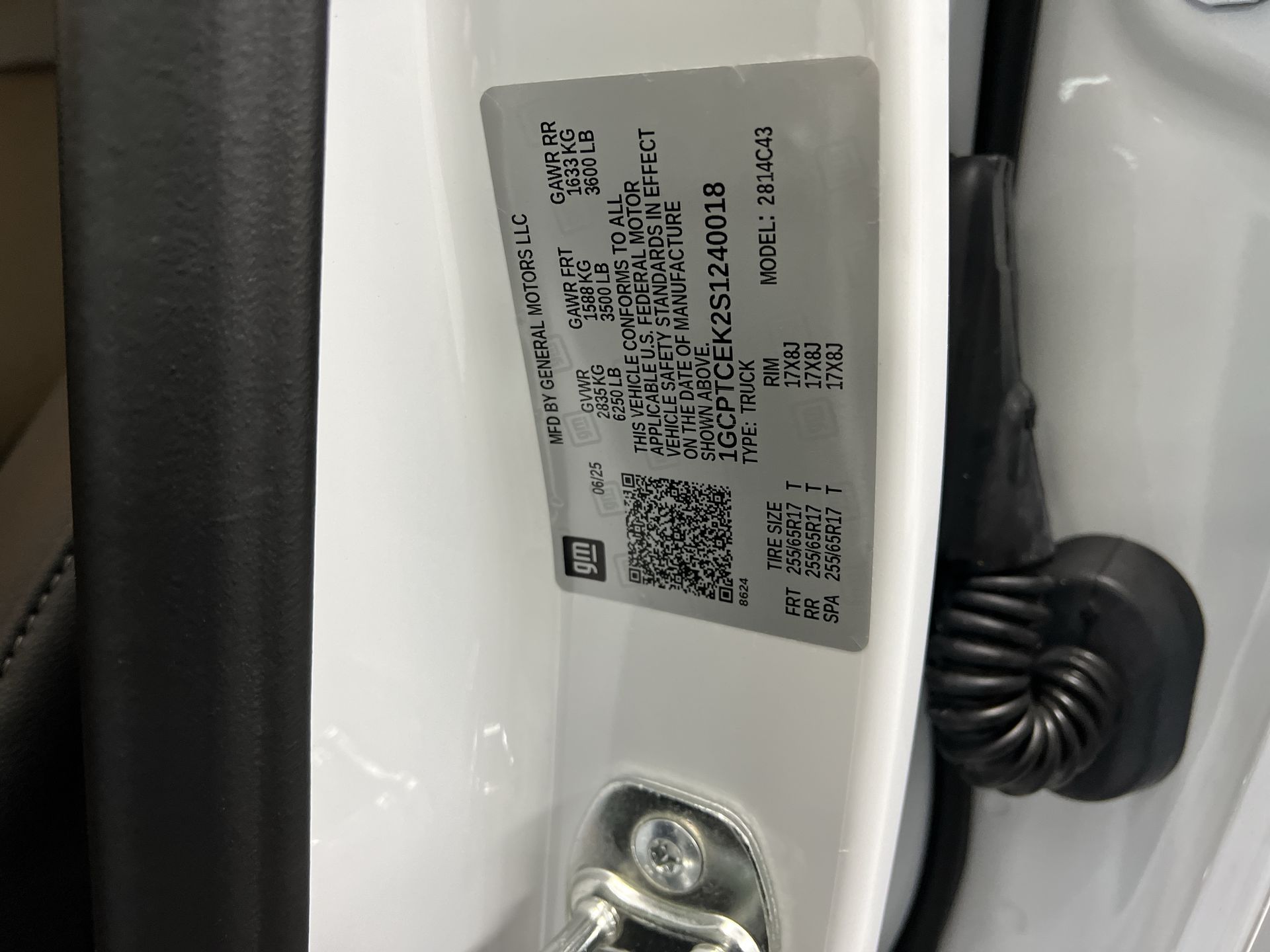 2025 Chevrolet Colorado WT/LT