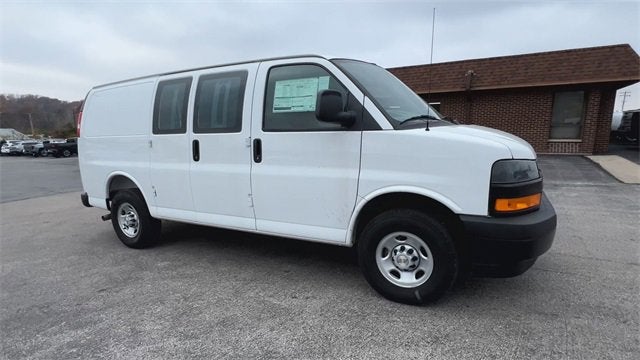 2025 Chevrolet Express Cargo 2500 WT