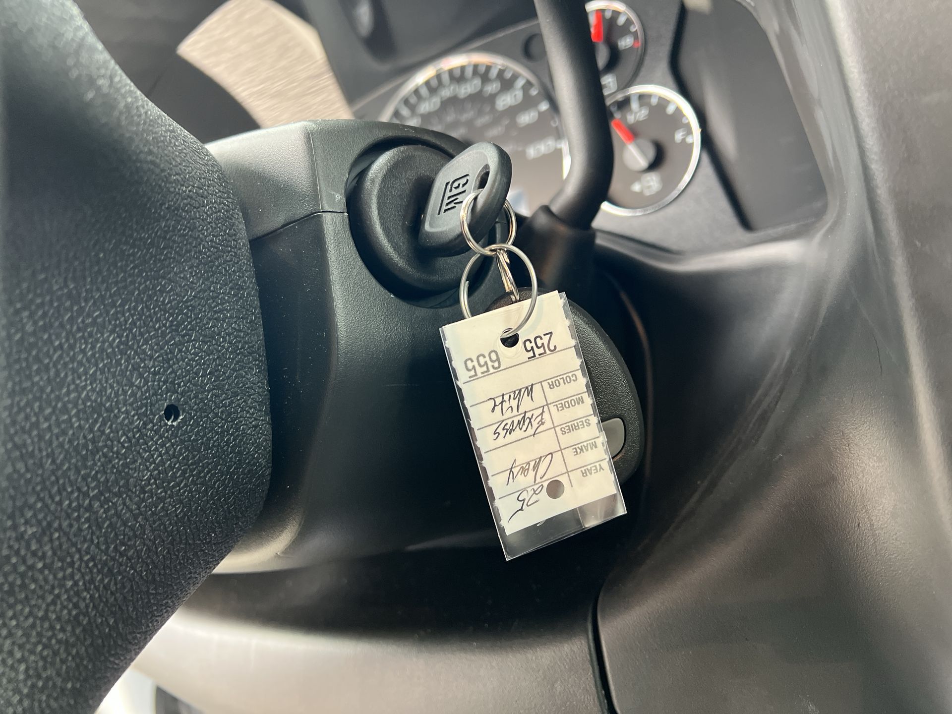 2025 Chevrolet Express Cargo 2500 WT