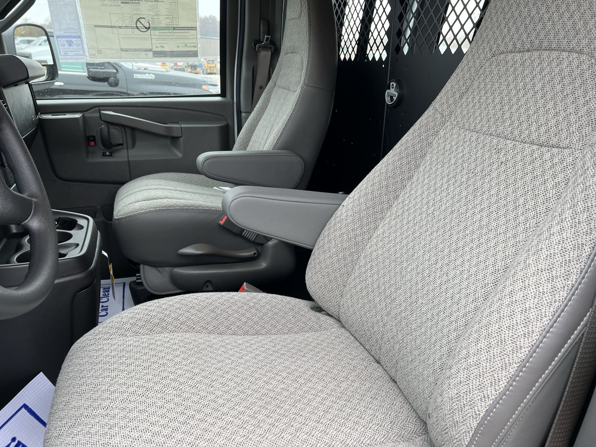 2025 Chevrolet Express Cargo 2500 WT