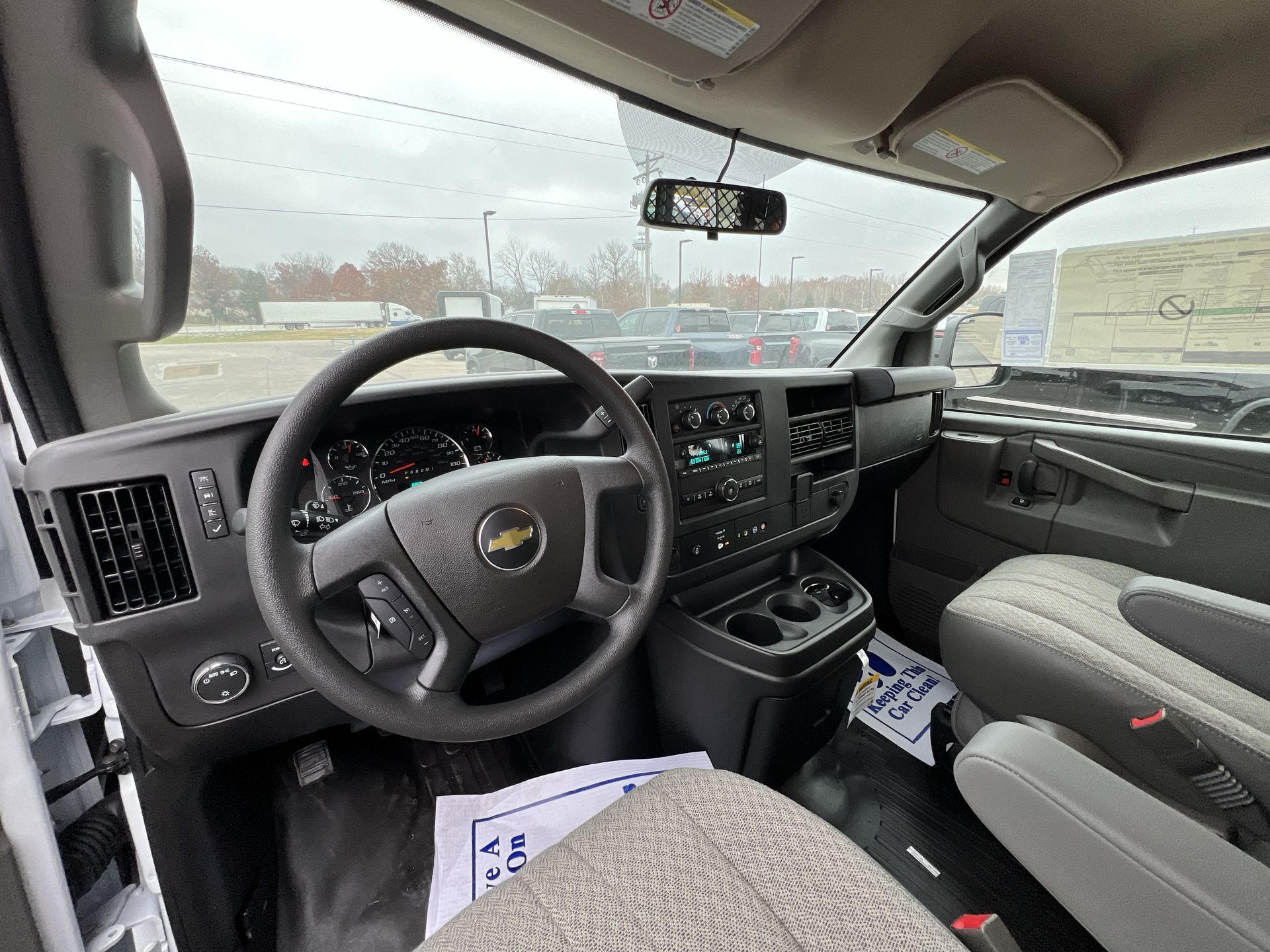 2025 Chevrolet Express Cargo 2500 WT