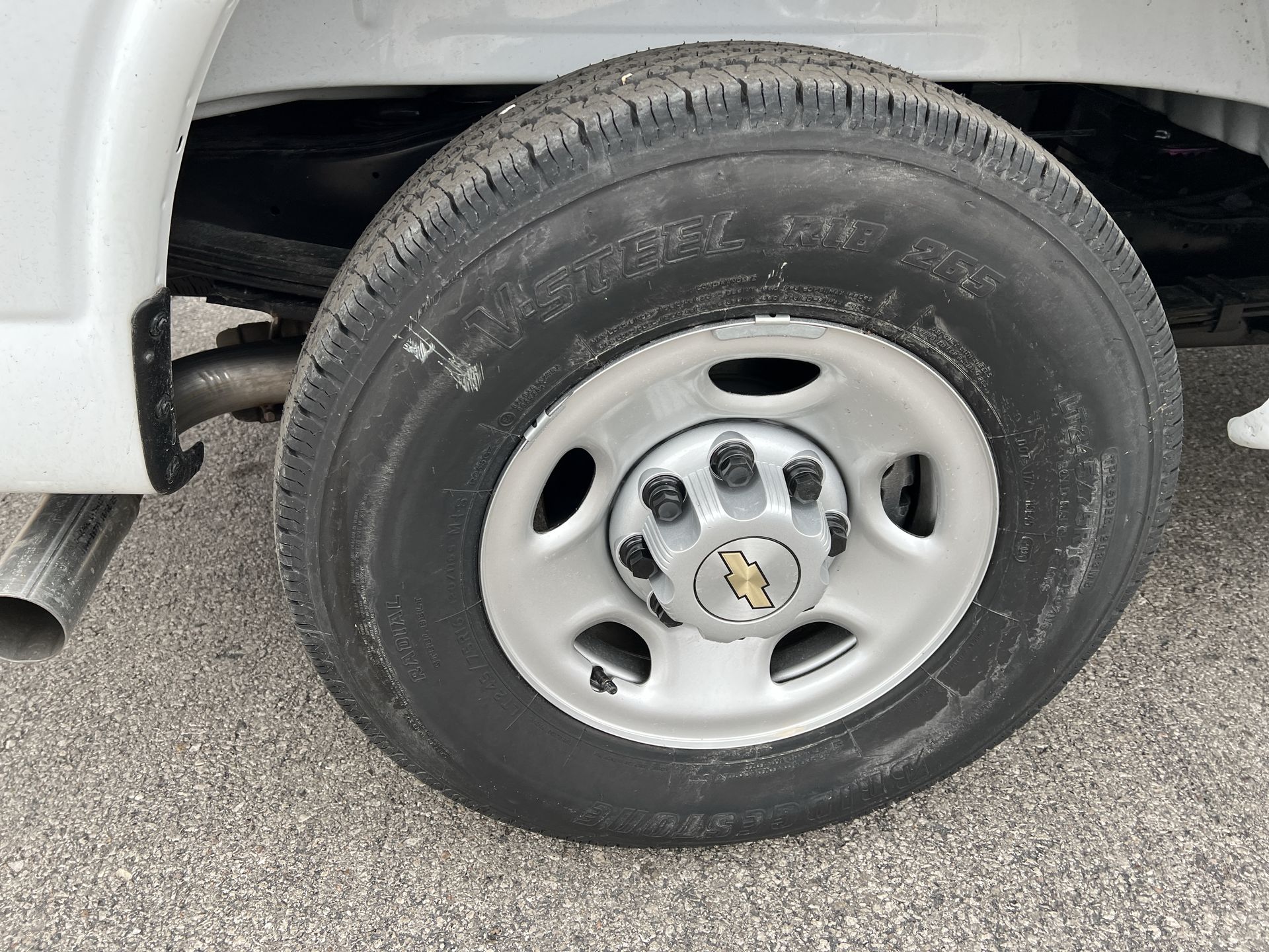 2025 Chevrolet Express Cargo 2500 WT