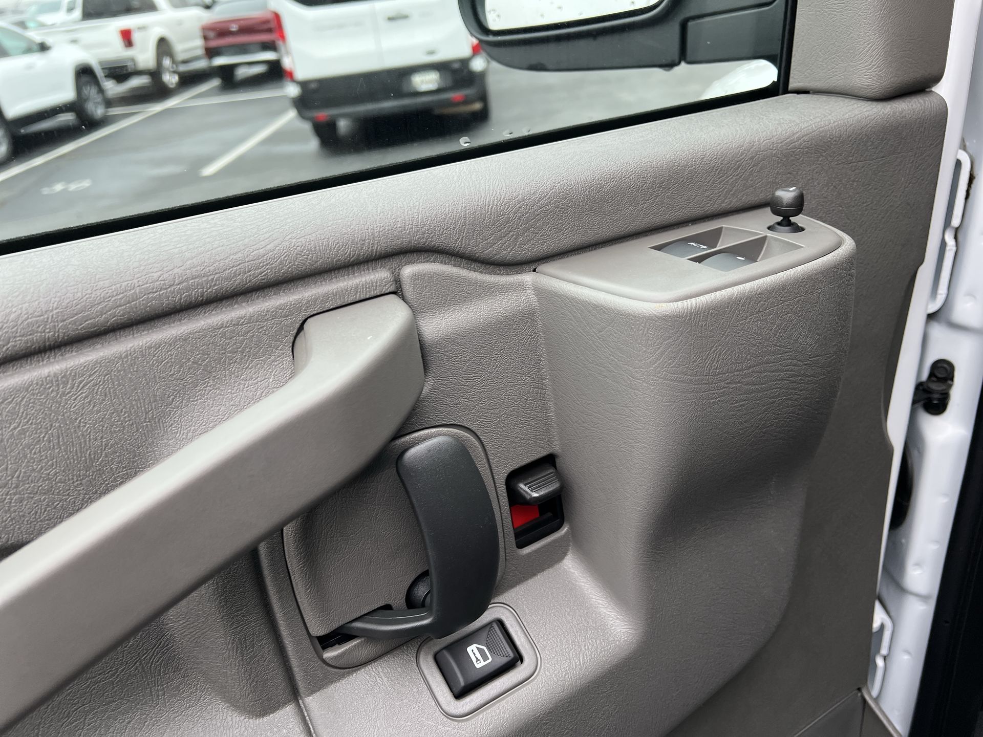 2025 Chevrolet Express Cargo 2500 WT