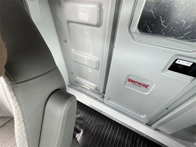 2025 GMC Savana Cutaway 3500 1WT
