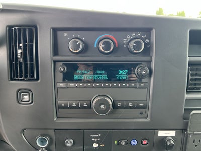 2025 GMC Savana Cutaway 3500 1WT