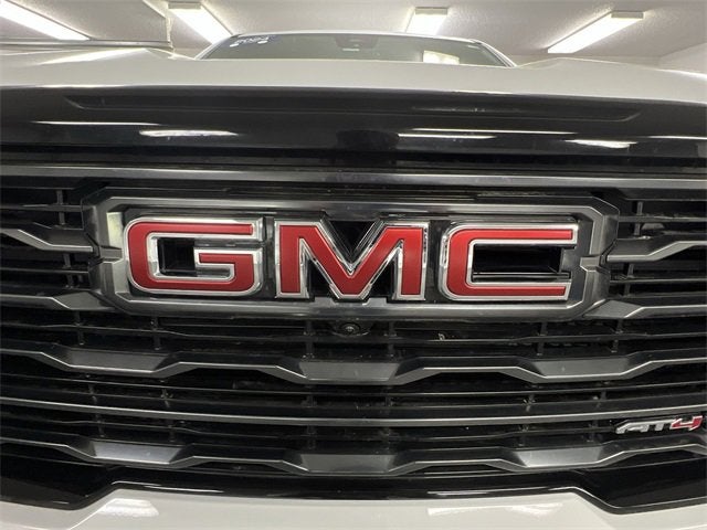 2024 GMC Acadia AT4