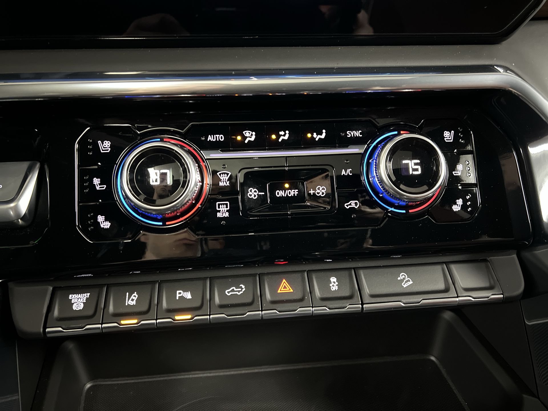 2025 GMC Sierra 3500 HD Denali Ultimate