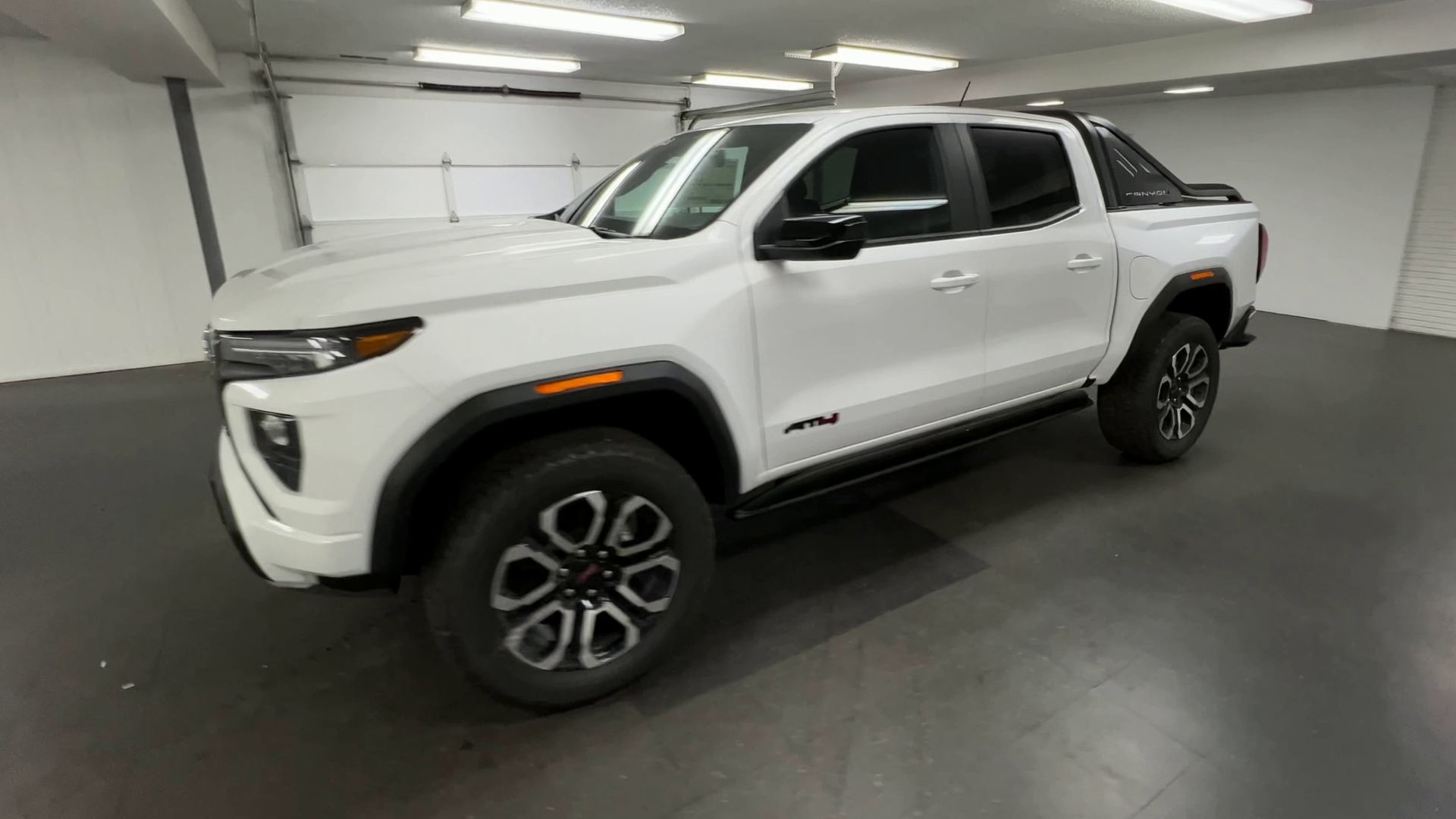 2025 GMC Canyon AT4