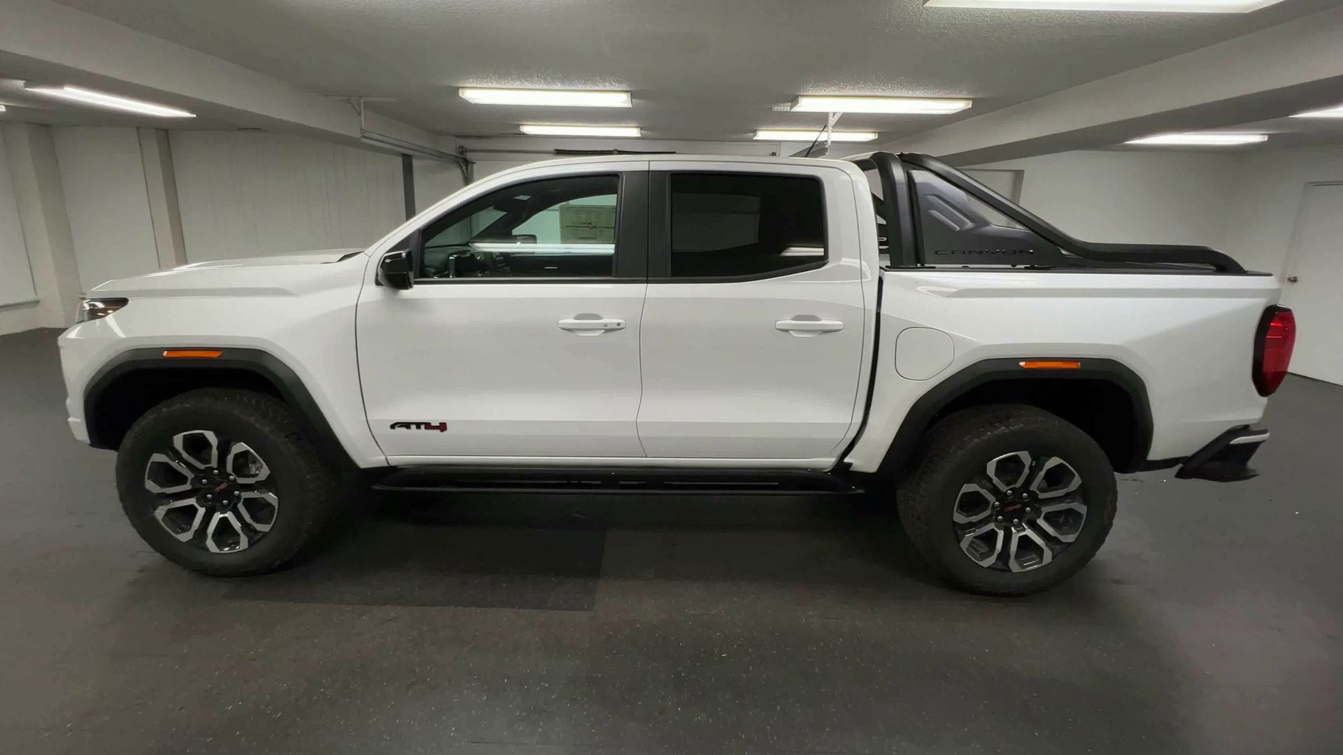 2025 GMC Canyon AT4