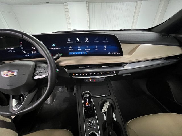 2024 Cadillac XT4 Luxury