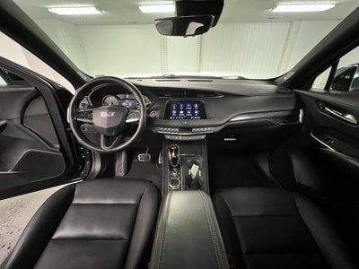 2022 Cadillac XT4 Sport