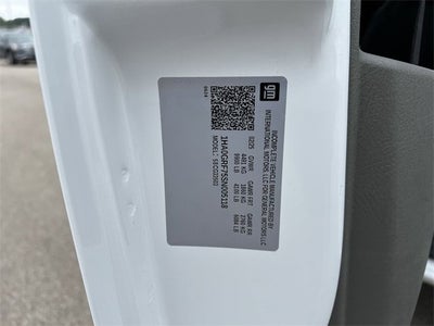 2025 Chevrolet Express Cutaway 3500 1WT