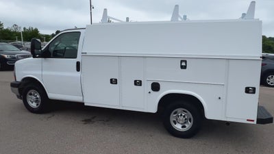 2025 Chevrolet Express Cutaway 3500 1WT