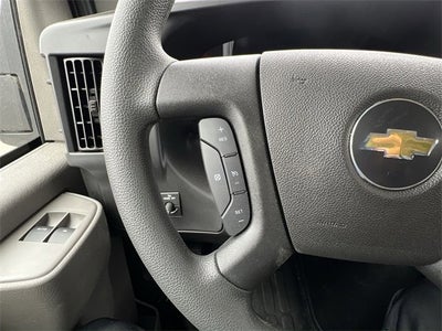 2024 Chevrolet Express Cutaway 3500 1WT