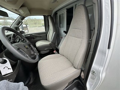 2024 Chevrolet Express Cutaway 3500 1WT