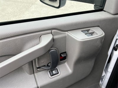 2024 Chevrolet Express Cutaway 3500 1WT