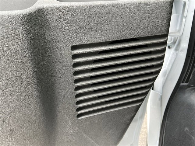 2024 Chevrolet Express Cutaway 3500 1WT