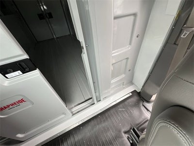 2024 Chevrolet Express Cutaway 3500 1WT