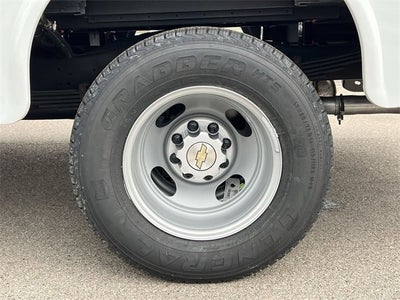 2024 Chevrolet Express Cutaway 3500 1WT