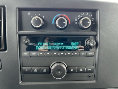 2024 Chevrolet Express Cutaway 3500 1WT