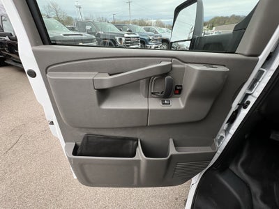 2024 Chevrolet Express Cutaway 3500 1WT