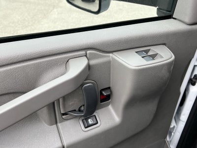 2024 Chevrolet Express Cutaway 3500 1WT