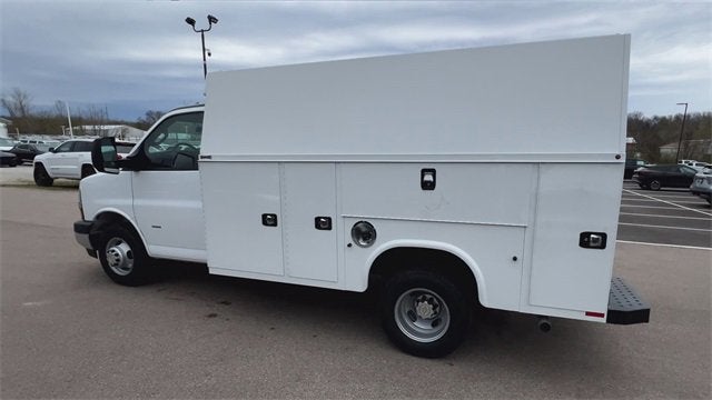 2024 Chevrolet Express Cutaway 3500 1WT