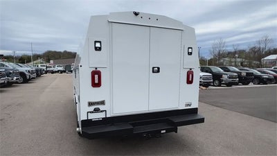 2024 Chevrolet Express Cutaway 3500 1WT