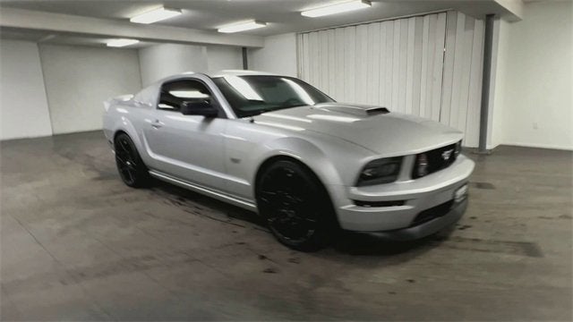 2006 Ford Mustang GT Deluxe