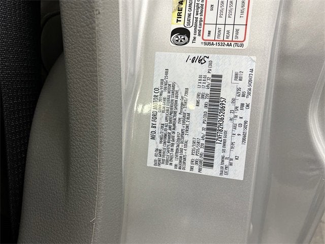 2006 Ford Mustang GT Deluxe