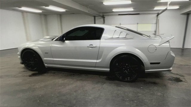 2006 Ford Mustang GT Deluxe