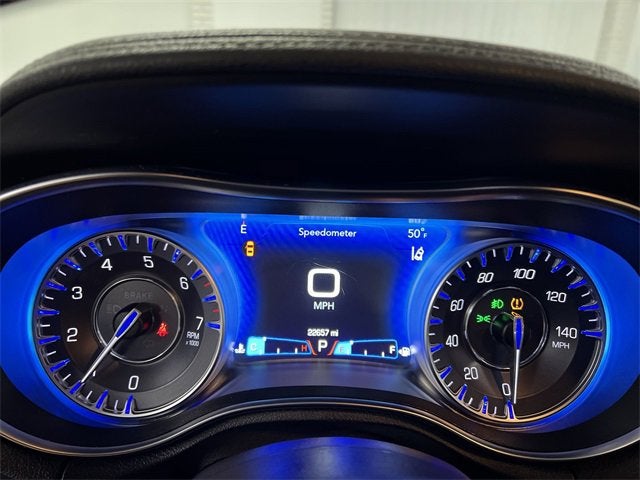 2023 Chrysler 300 Touring L