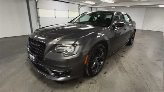 2023 Chrysler 300 Touring L