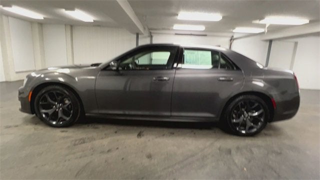 2023 Chrysler 300 Touring L