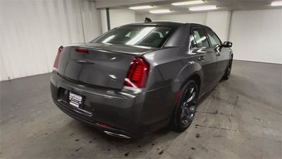 2023 Chrysler 300 Touring L