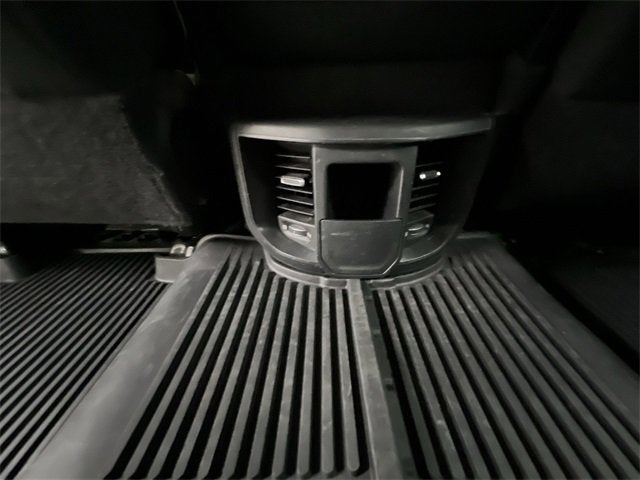 2020 RAM 2500 Tradesman Crew Cab 4X4 6'4" Box